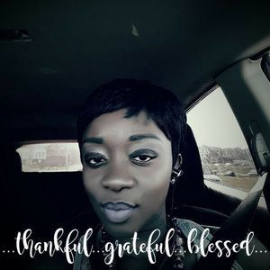 Meet your Posher, Natus